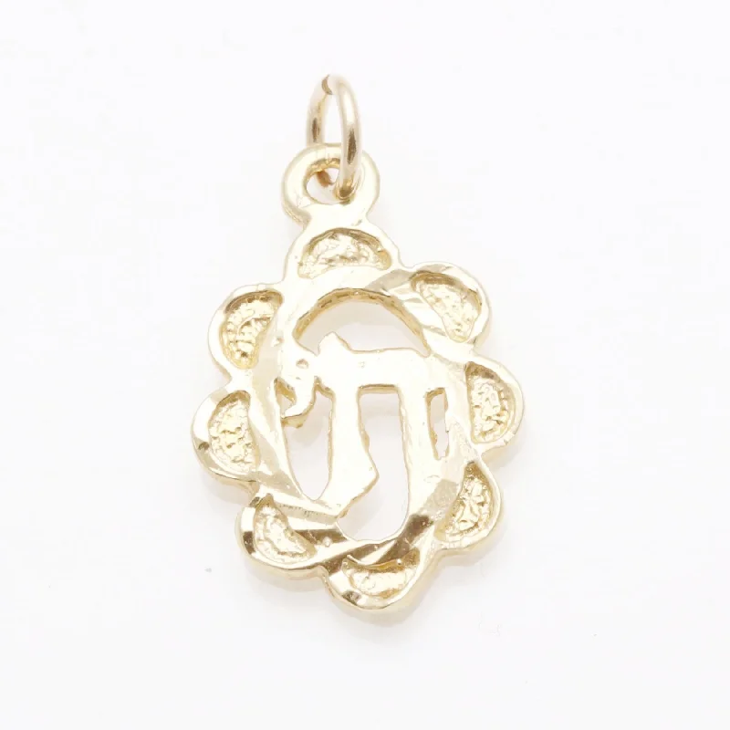 14k Yellow Gold Chai Flower Pendant