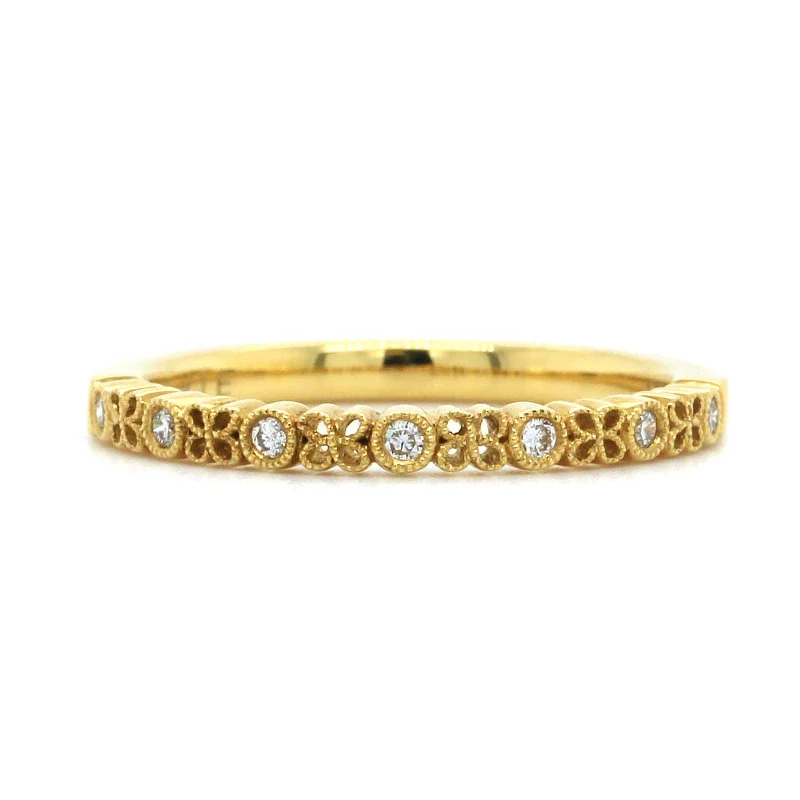 18K Yellow Gold Alternating Round and Floral Milgrain Wedding Band