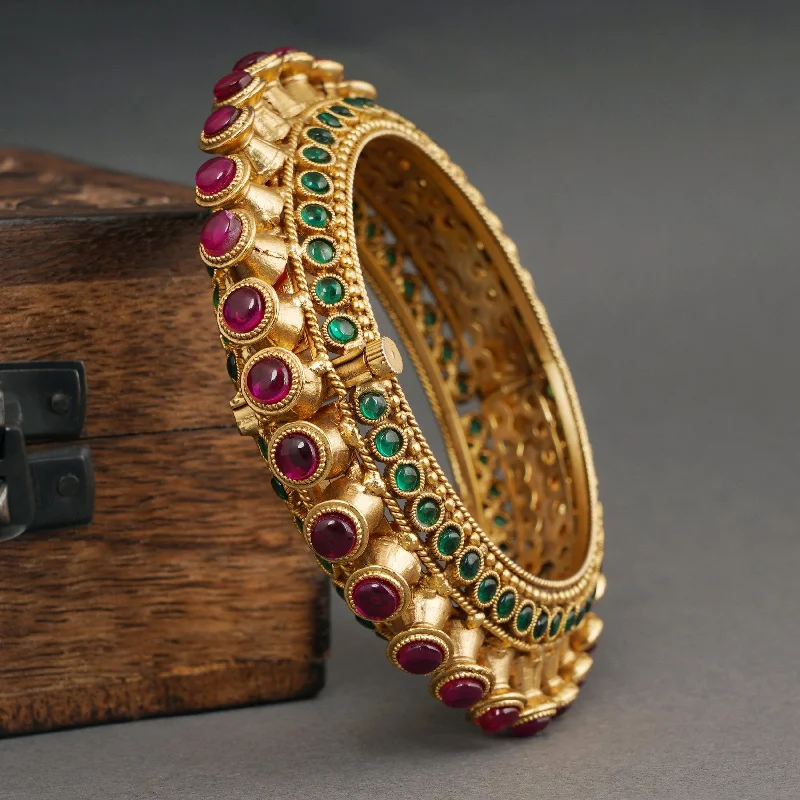 Pretty Ruby Emerald Kada Bangle